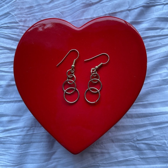 Earrings - Picture 1 of 2